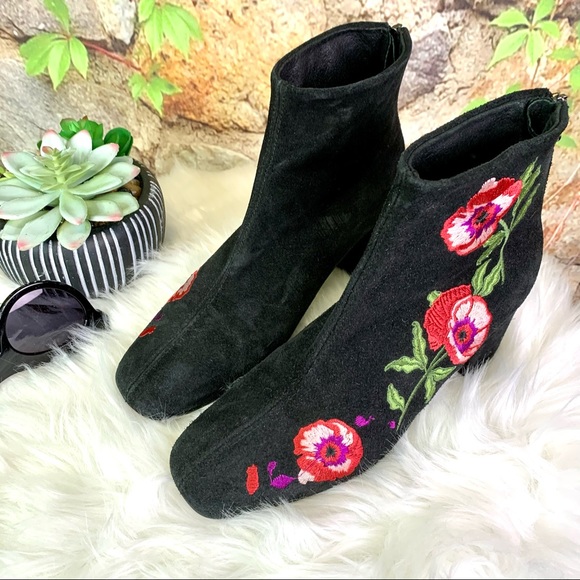 RENVY Black Floral Suede Embroidered Ankle Boots, 38/8 - Picture 5 of 13